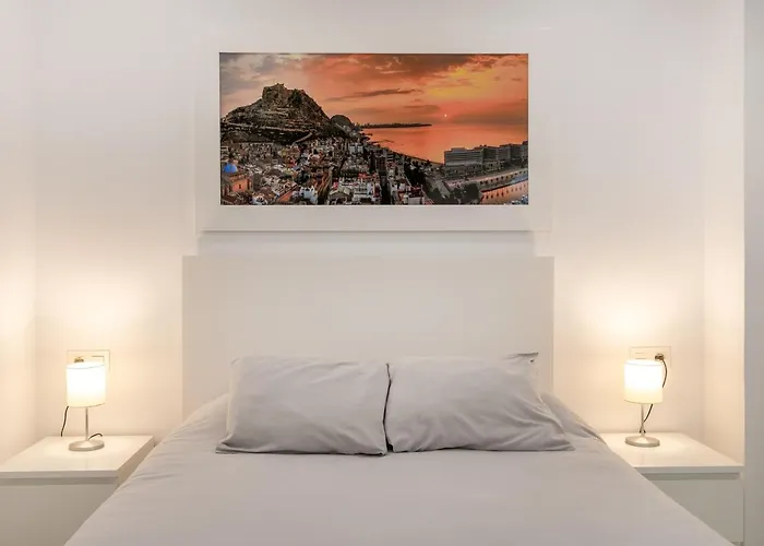 Alison\'S Apartment